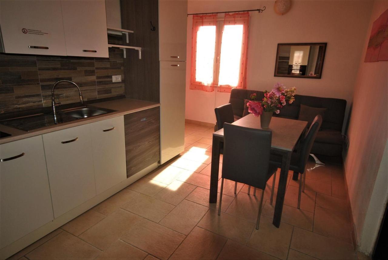 Holiday Residence Rifugio Орозеи Екстериор снимка