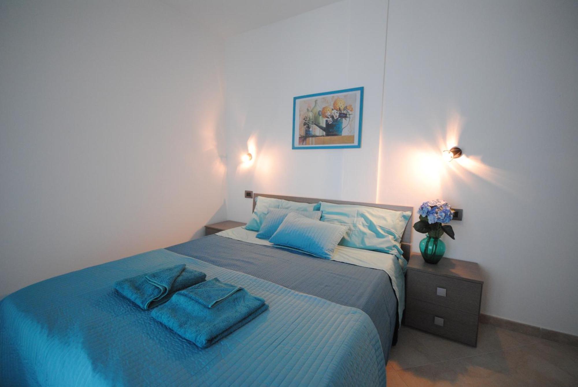 Holiday Residence Rifugio Орозеи Екстериор снимка