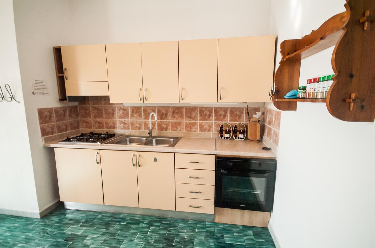 Holiday Residence Rifugio Орозеи Екстериор снимка