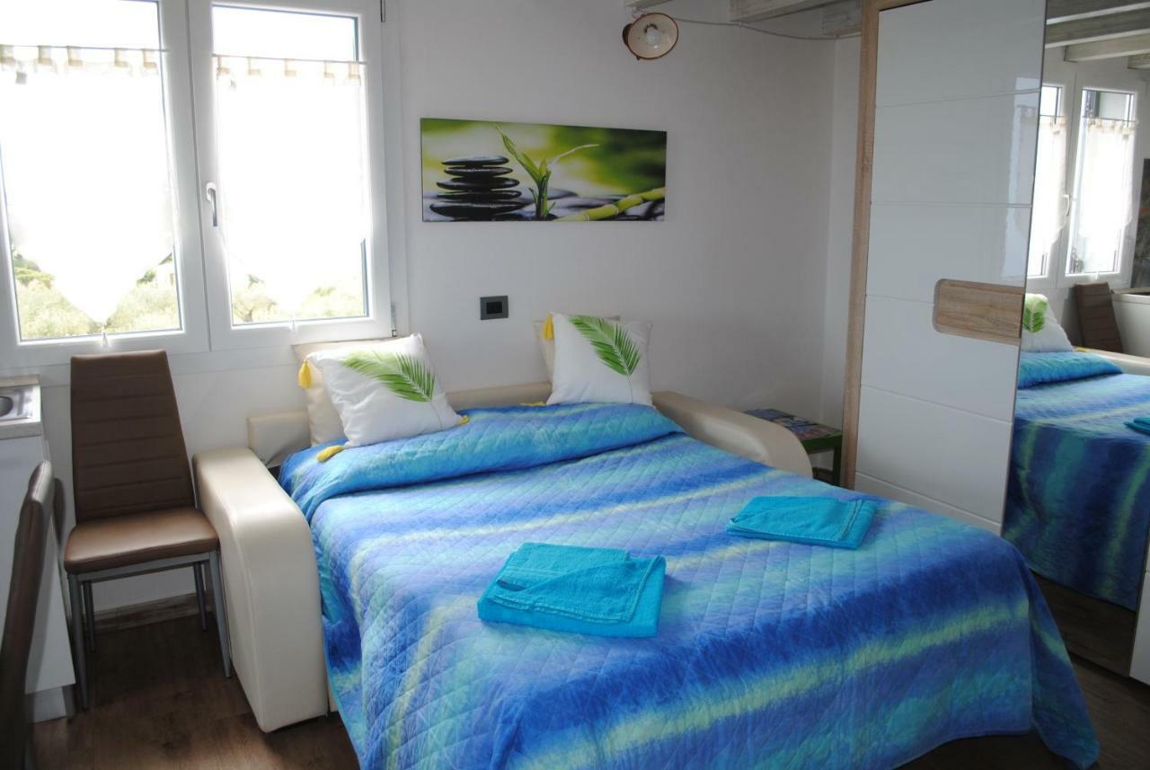 Holiday Residence Rifugio Орозеи Екстериор снимка