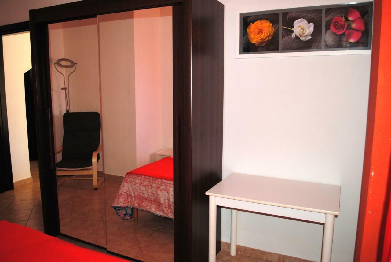 Holiday Residence Rifugio Орозеи Екстериор снимка