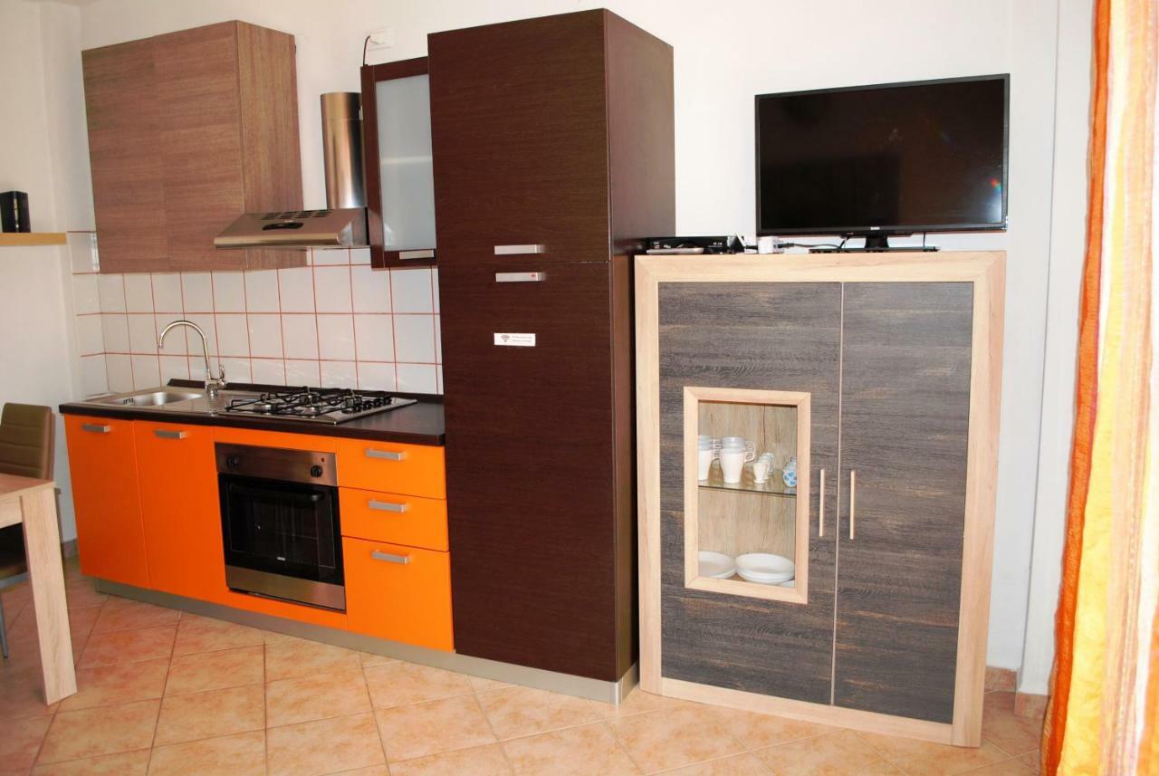 Holiday Residence Rifugio Орозеи Екстериор снимка