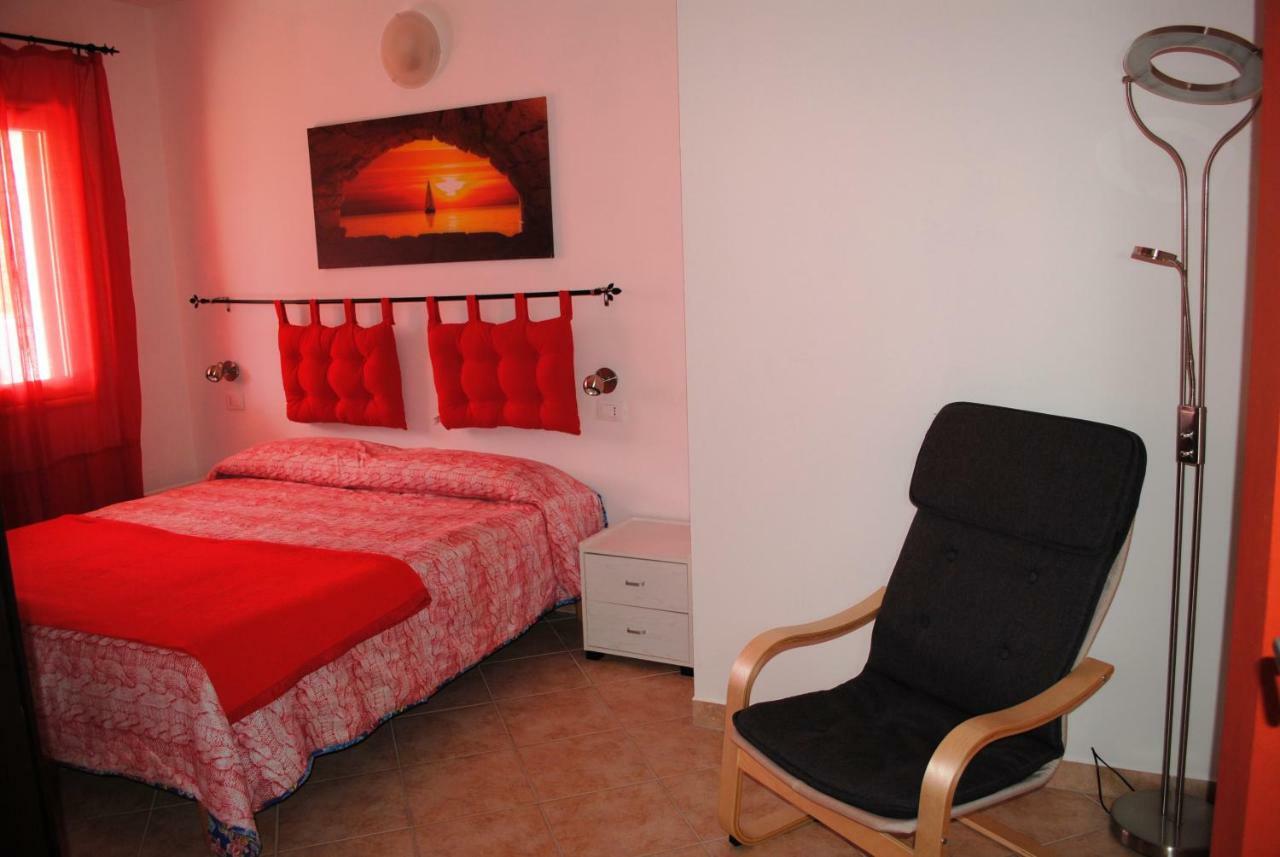 Holiday Residence Rifugio Орозеи Екстериор снимка